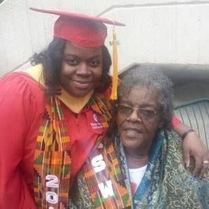 Meet your Posher, Lenora